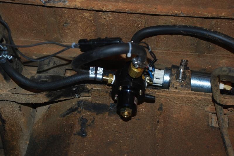 Mallory_fuel_pressure_regulator-1.jpg