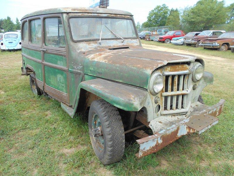 1962WillysJeep_Station_Wagon817114063032-1.jpg
