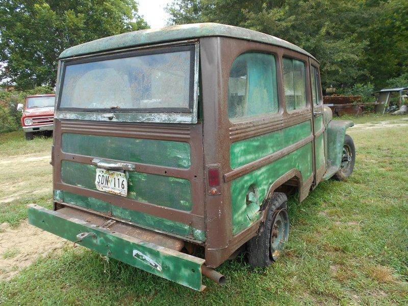 1962WillysJeep_Station_Wagon817414063032-1.jpg