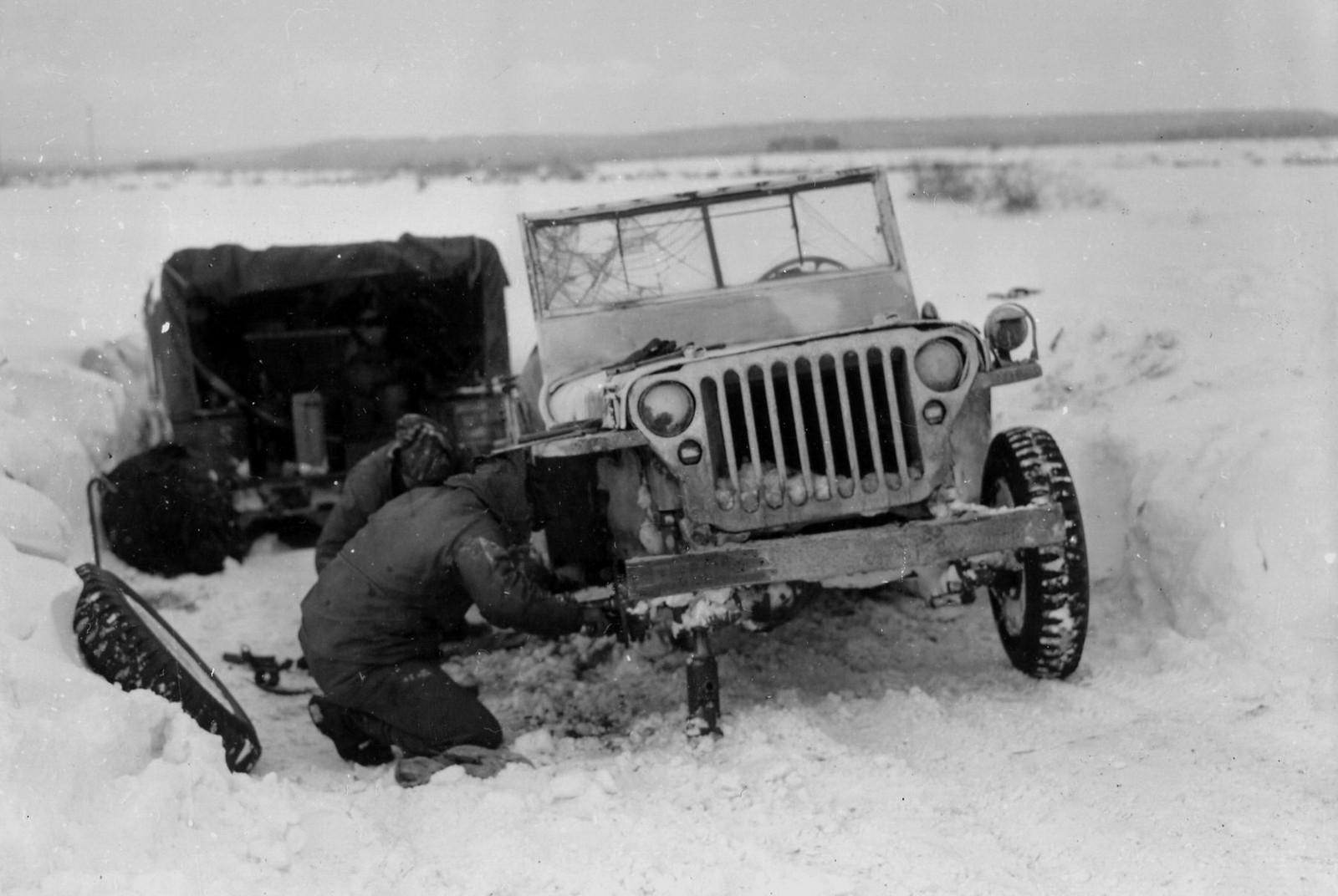 picww2fixingjeepinsnow-1.jpg