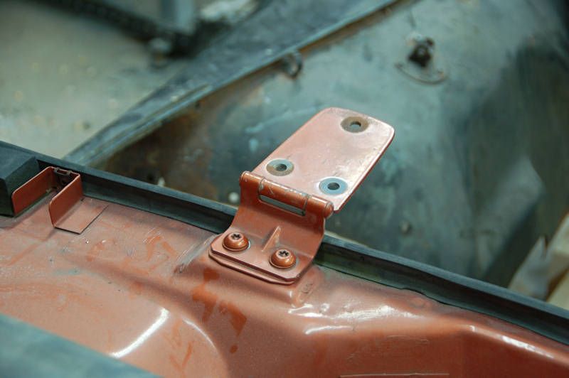 Hinges1.jpg
